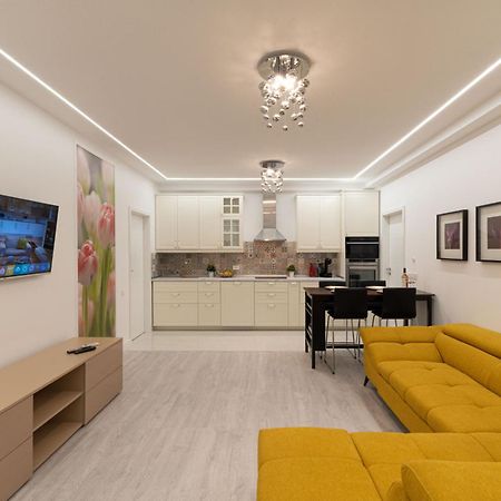 Smile Apartments Bucharest Exterior photo